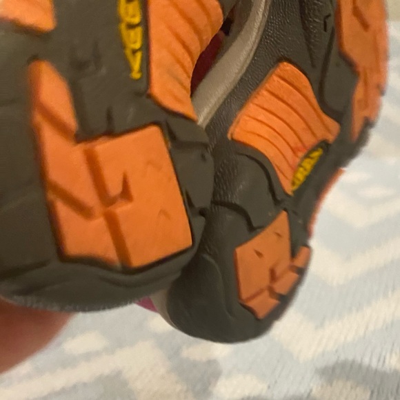 Keen newport H2 sandal toddler size US 8 - Picture 3 of 4